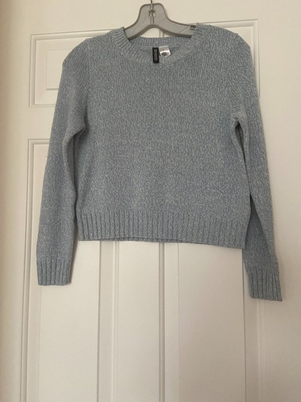 Divided Knit  GIRL'S Sweater XS long Sleeves Light Blue
